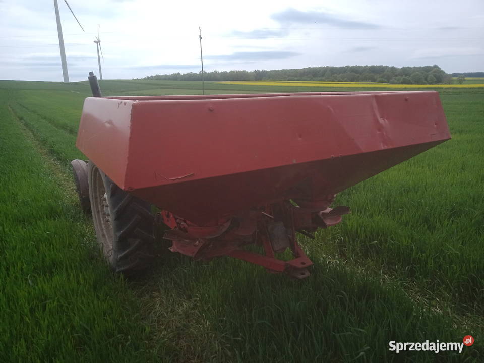 Rozsiewacz nawozu 1200 Tomaszów Lubelski sprzedam