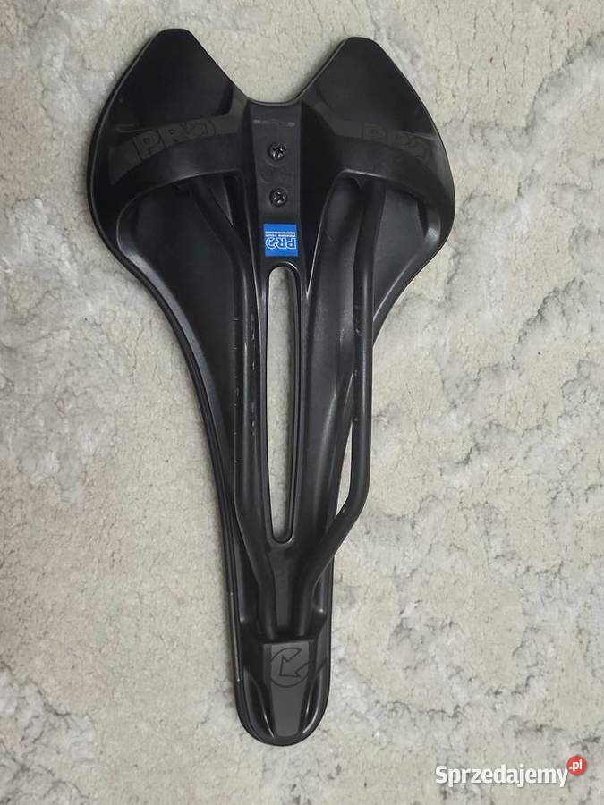 Siodełko PRO Falcon Gel czarne 142mm