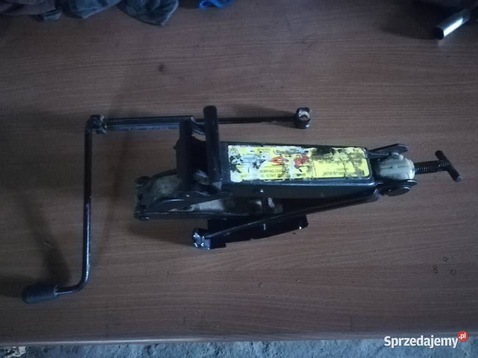 Podnośnik lewarek samochodowy sprzedam