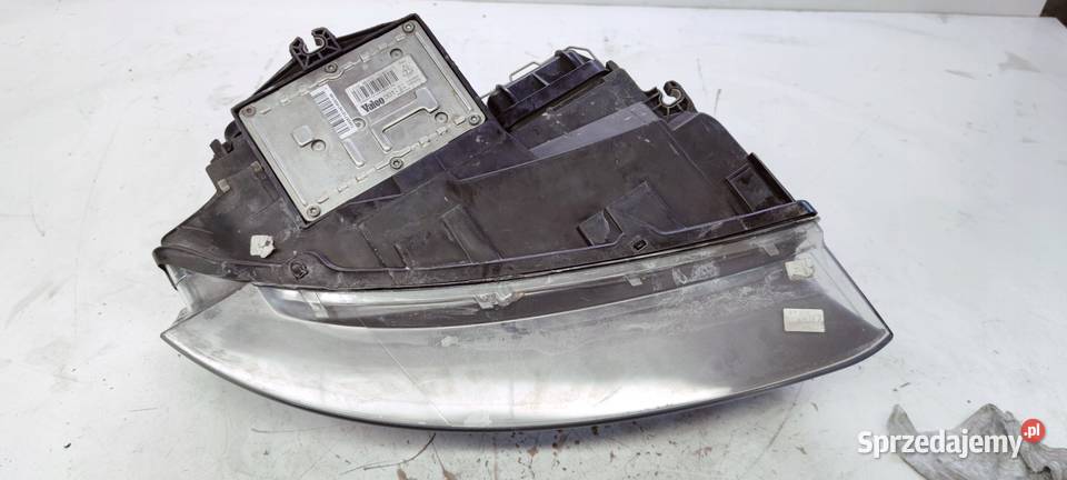 REFLEKTOR LEWY AUDI A4 B6 XENON 8E0941003M UK osobowe Przystajń