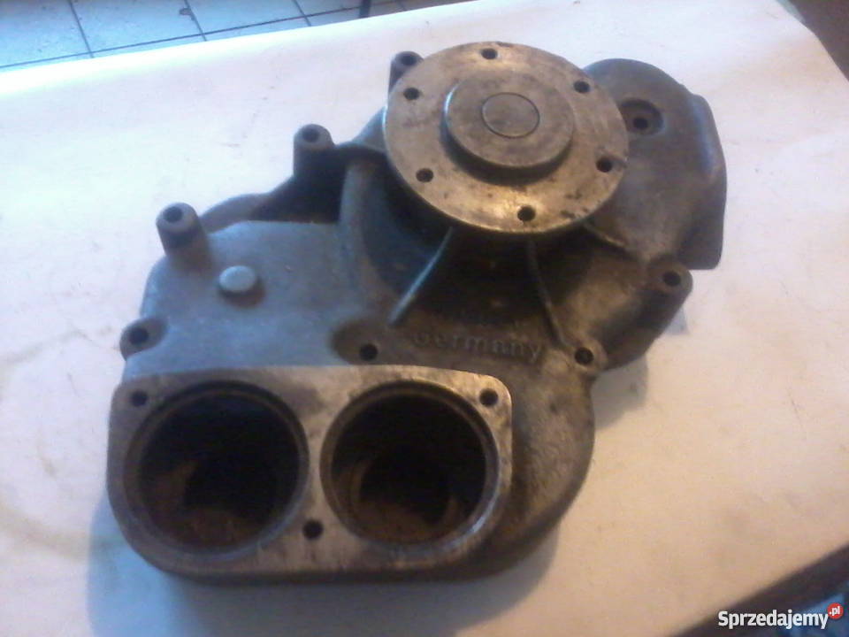 Man Mercedes pompa wody