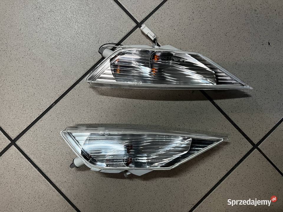 Kierunkowskaz przód lewy prawy Piaggio X8 XEVO Brzeszcze