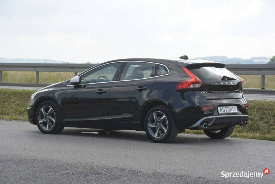 Volvo V40 20 RDesign nawigacja gwarancja Rok produkcji 2018 podkarpackie