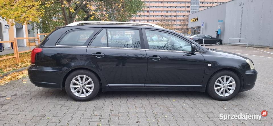 Sprzedam Toyotę Avensis t25 18 benzyna kombi 4/5 Toyota Tczew