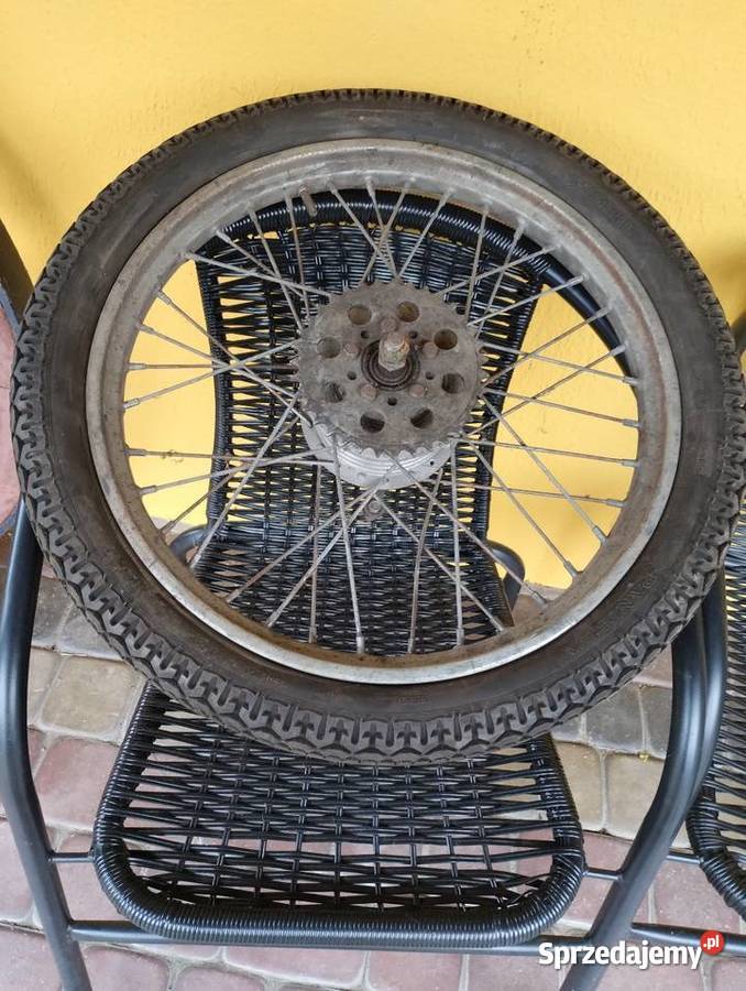 Komar 231 232 koło 19