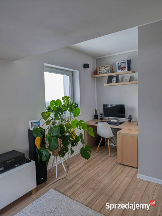 Dwupoziomowe słoneczne mieszkanie 7710 m2 piekny Gdynia