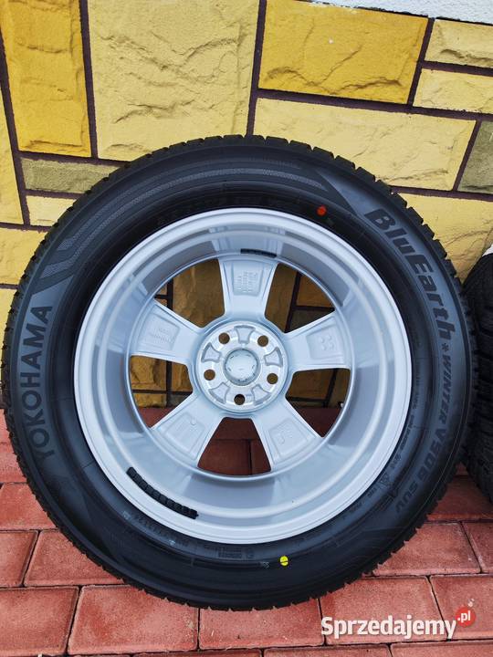Komplet kół zimowych Toyota OE 21560R17 Yokohama małopolskie Tarnów