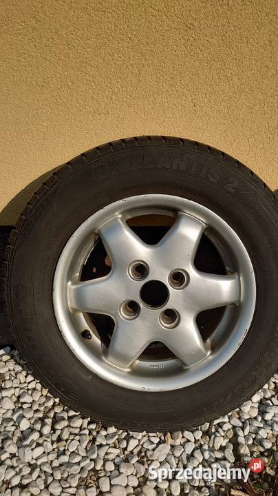 Felgi 4 x 100 13 z oponami Barumi Nokian Letnie aluminiowe Samochodowe Hażlach