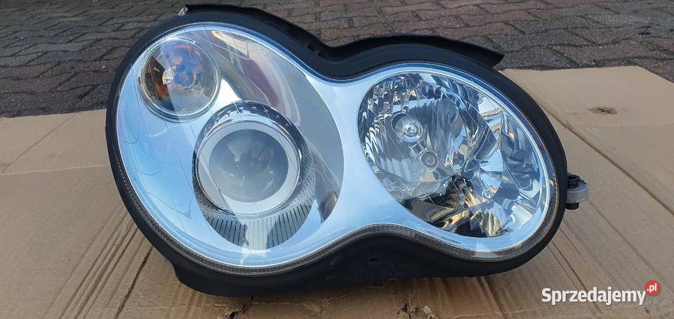 W203 LIFT Reflektor Lampa Prawa Strona Oryginał dolnośląskie Borowa