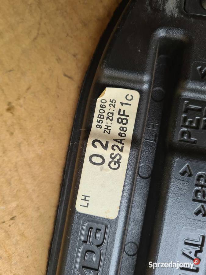 Mazda 6 GH zaślepka wykładzina podłogi bagażnika osobowe