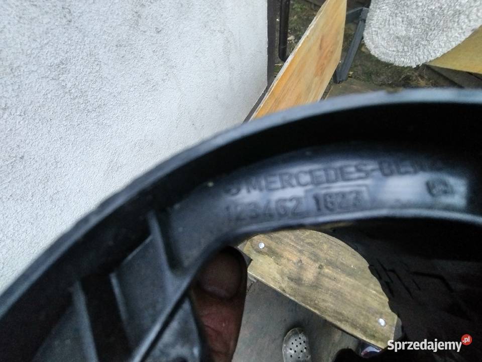 Mercedes W123 Osłona kolumny kierowniczej Łagiewniki