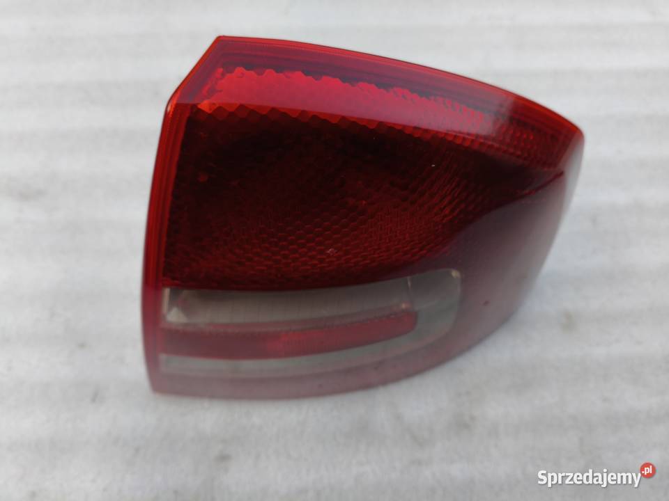 Lampa Prawy Tył Tylna Prawa Skoda Octavia II