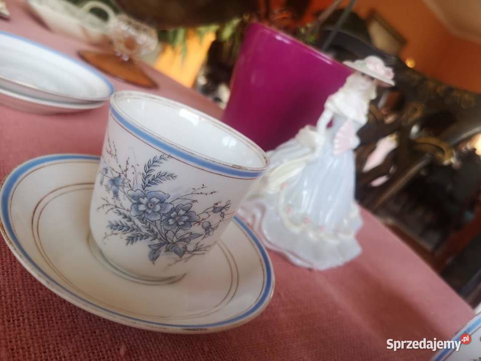 Filiżanka z wyciskiem numerycznym i literami Gdańsk