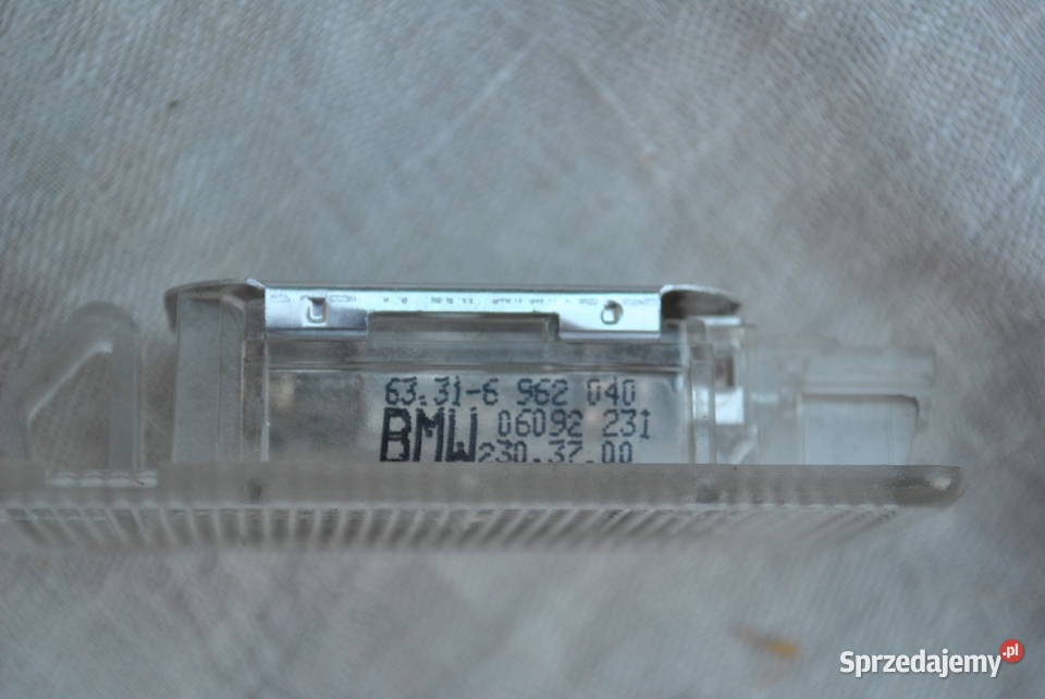 Lampka wnętrza BMW E60 E61 E46 E39 E38 E64 E36 Poręba sprzedam