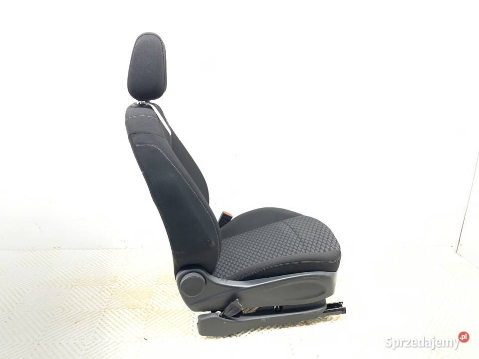 FOTEL PRAWY PRZÓD OPEL ASTRA K Hatchback sprzedam