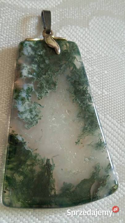 MEDALION Z NATURALNEGO CHRYZOPRAZU W SREBRZE Naszyjniki Piła
