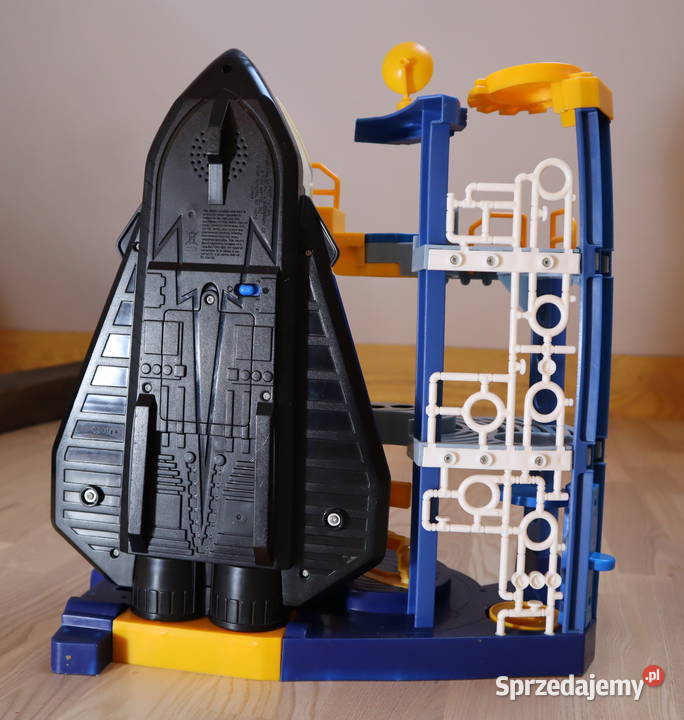 Prom ze stacją kosmiczną Imaginext