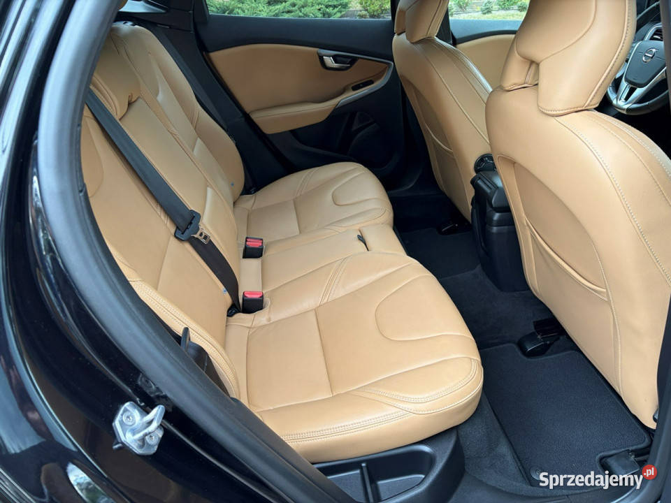 Volvo V40 20 Full LED Skóry Podgrzewane fotele 2 światła do jazdy dziennej