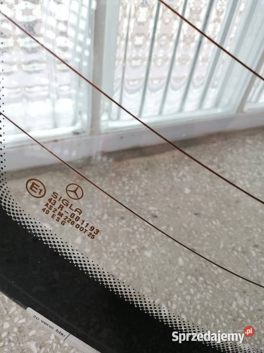 Mercedes W124 Szyba tylna osobowe Gdańsk