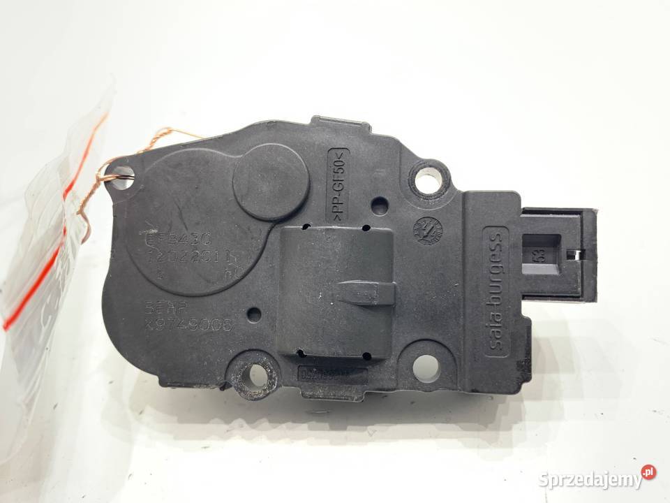 SILNIK NAGRZEWNICY AUDI K9749006 A5 8T 0717