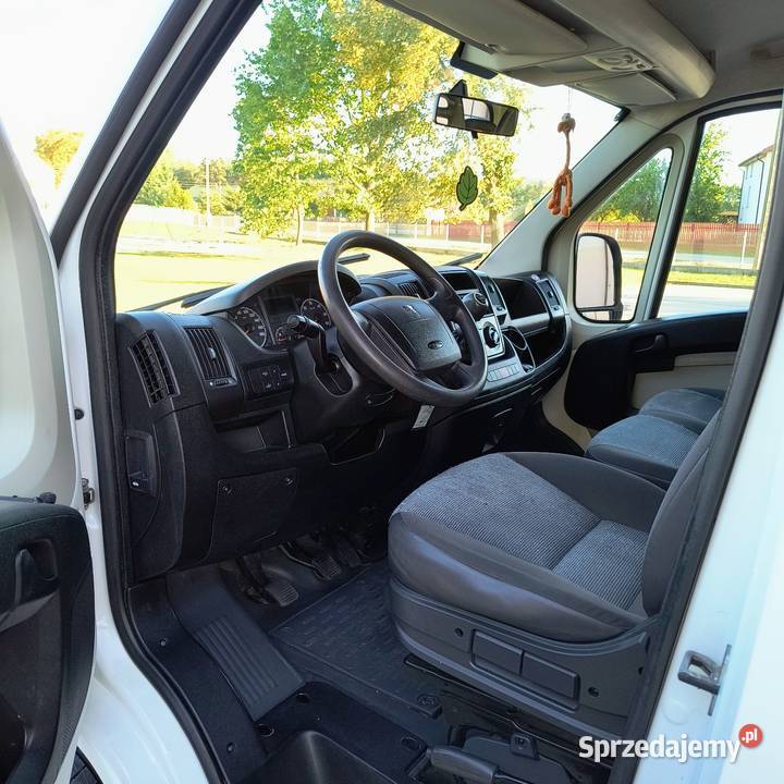 Peugeot Boxer Doka 7 os 2013r 22 HDI 110 266401 ABS Opoczno sprzedam