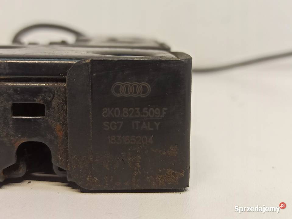 ZAMEK MASKI AUDI A4 B8 Q5 8K0823509F dolnośląskie sprzedam