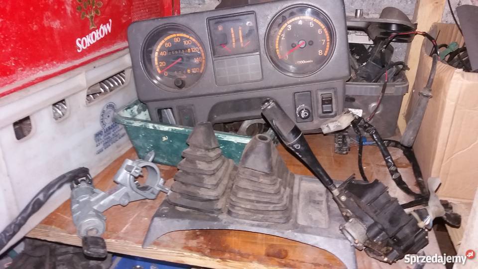 mitsubichi pajero 1 licznik stacyjka piasta Krosno