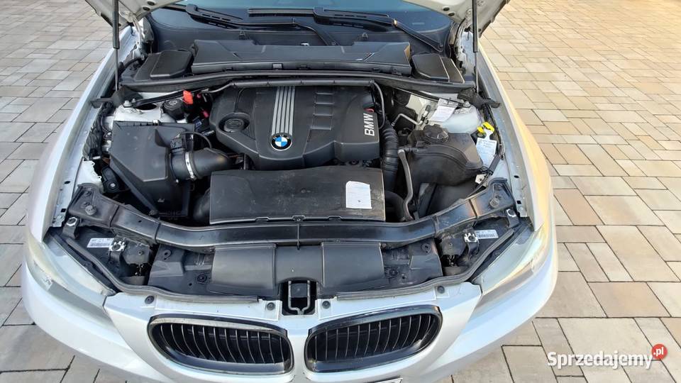 BMW e90 Czarna