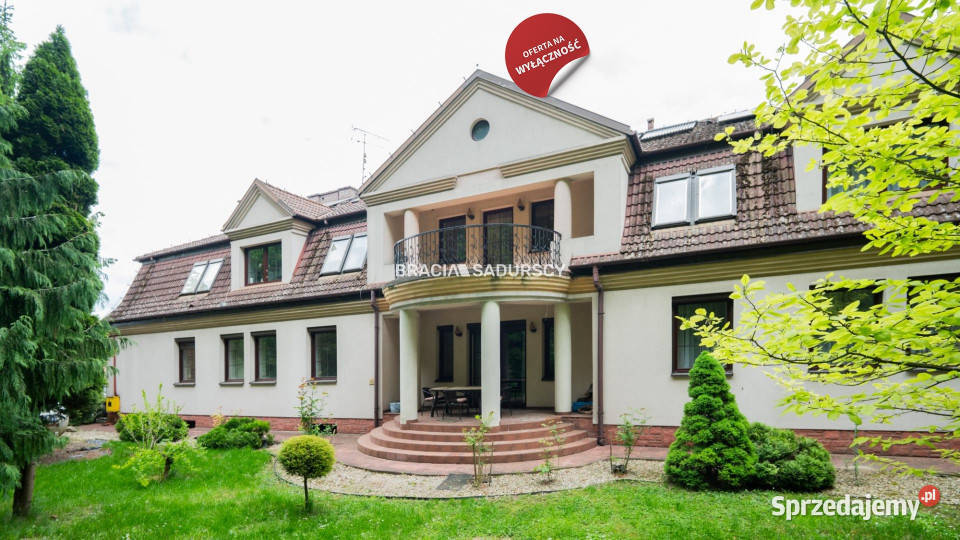 Dom wolnostojący 938m2 Kazimierza Wielka 1958m2