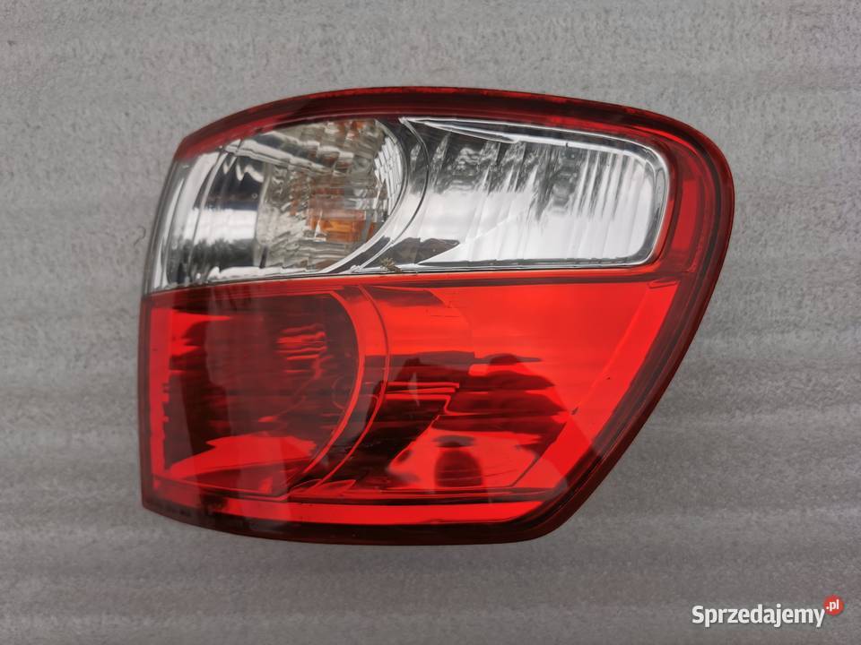 Lampa Prawy Tył Tylna Prawa Toyota Avensis Verso Wyszków