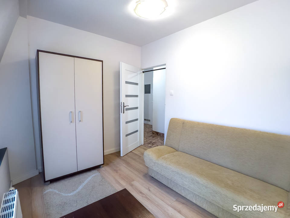 Sprzedam mieszkanie 2 pokoje 423m2 piwnica 5m2 Rok budowy 1997 Piaseczno