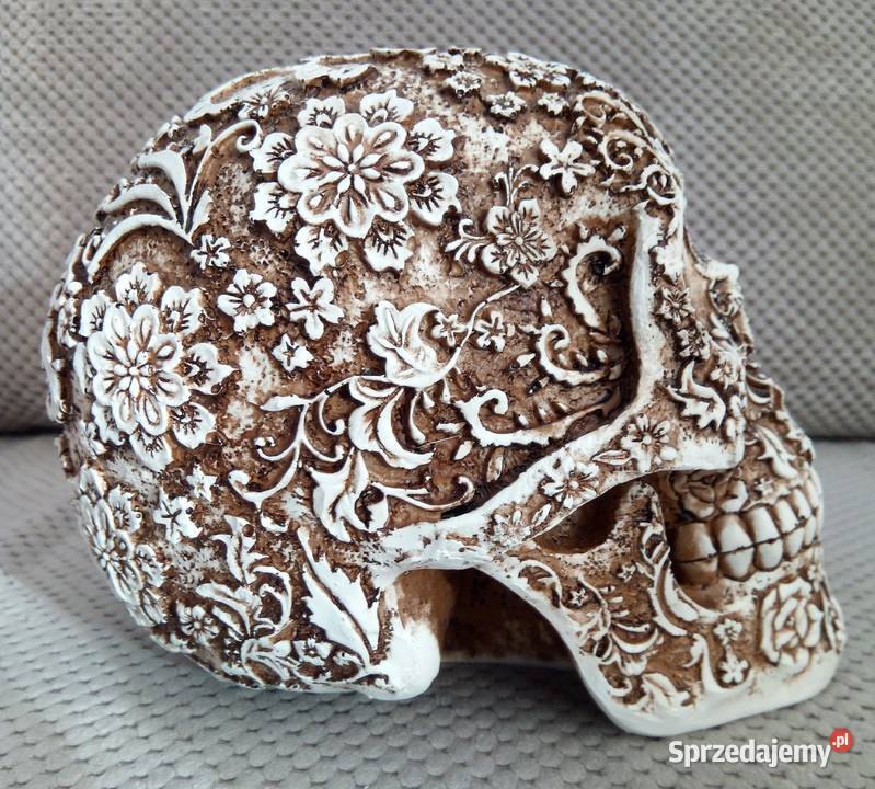 Misternie rzeźbiona duża czaszka motywy kwiatowe Wyposażenie wnętrz Tychy