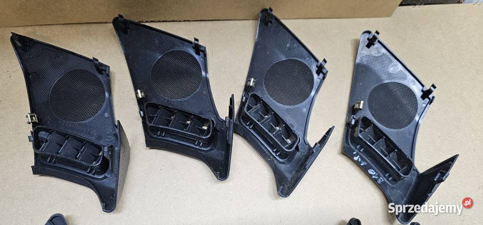 Maskownica prawy lewy przód mercedes w210