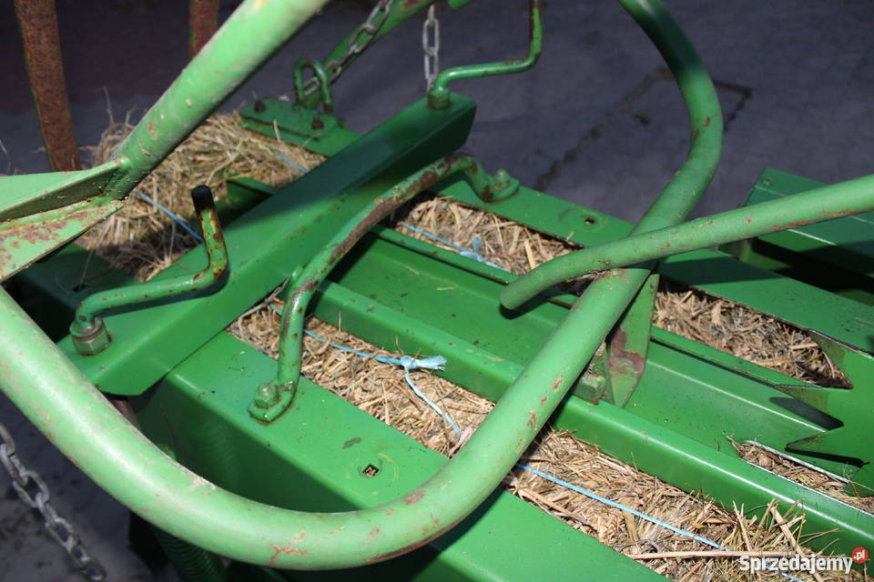 Prasa Kostkująca John Deere 332 A John Deere Szydłowiec