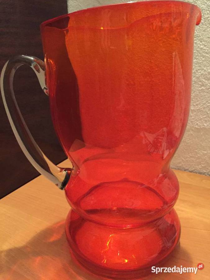 Piękny czerwony szklany kufel Ruda Śląska