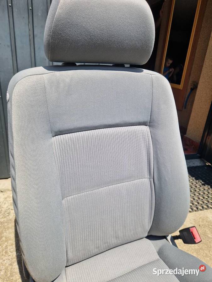 Fotel pasażera Volkswagen VW Passat B5fl sedan Korzenna sprzedam