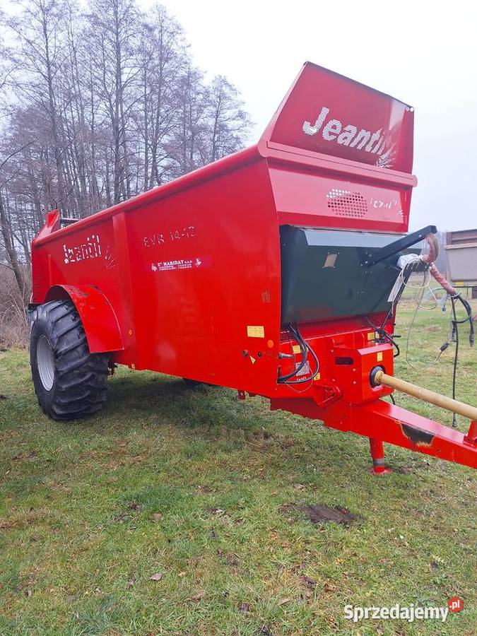 Rozrzutnik obornika wannowy wałki pionowe Fendt Łomża sprzedam