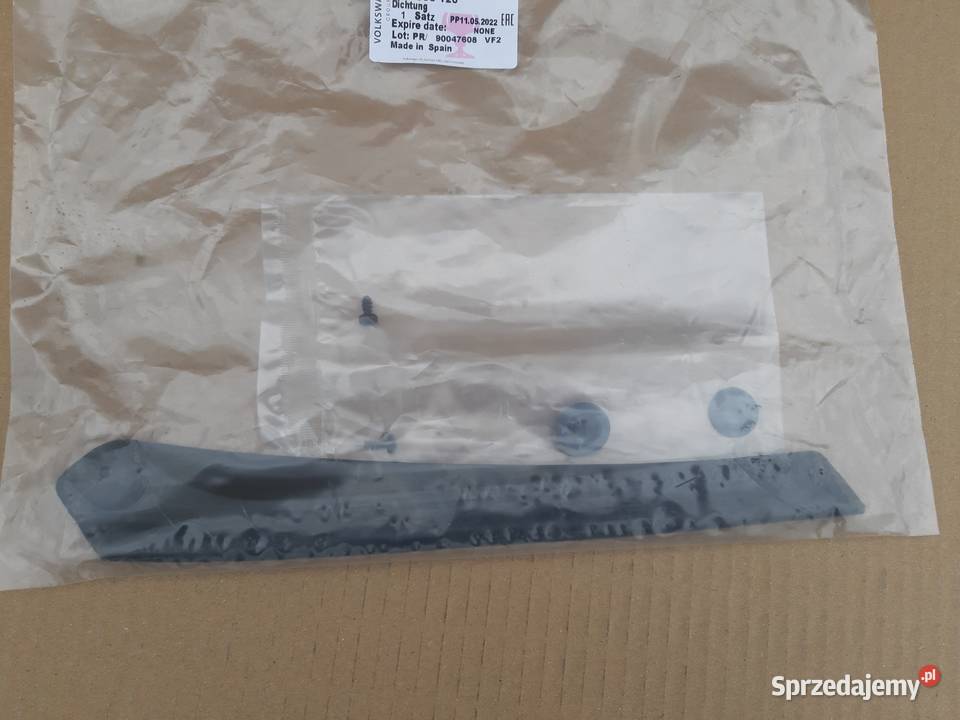 VW PASSAT B8 LISTWA LAMPY OSŁONA PRAWA 3G0998120