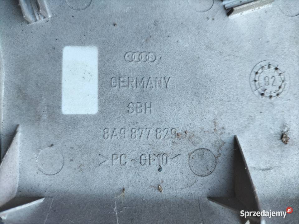 LAMPKA KABINY AUDI 80 B4 8A9877829 lubelskie Kamień-Kolonia