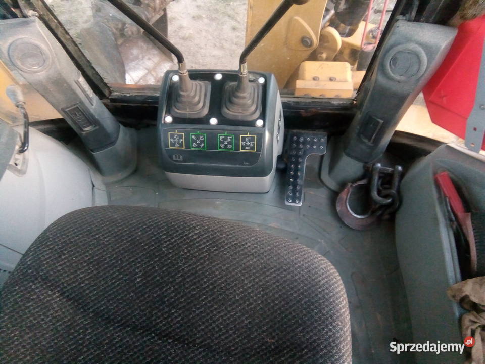 Sprzedam koparkoładowarke cat 428e 2010r Rok produkcji 2010