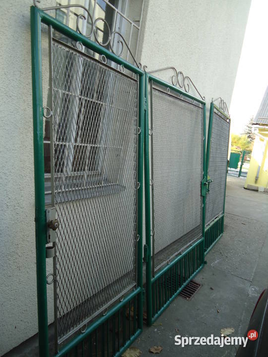 Brama na posesje 3 szkrzydła stalowa używana Ogrodzenia i bramy Nowy Sącz