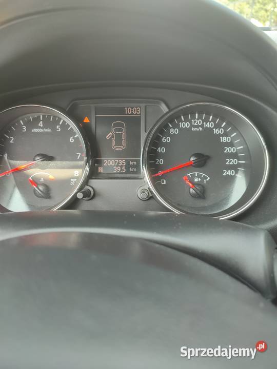 Nissan Qashqai2 20 benzyna srebrny Ostrowiec Świętokrzyski