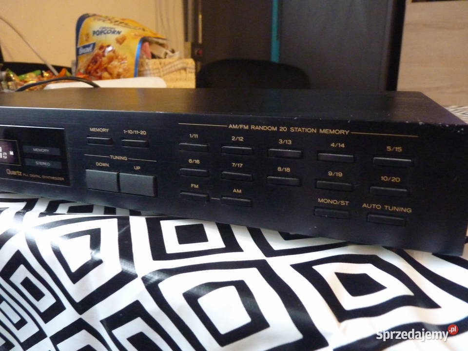 Pięknie zachowany tuner TEAC TX100 Sieradz