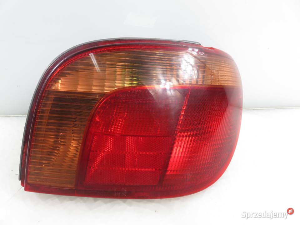 LAMPA PRAWA TYLNA TOYOTA YARIS I P1 Lampy tylne