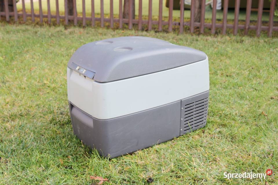 Lodówka turystyczna Waeco CFF40 40L 12V 24V sprzedam