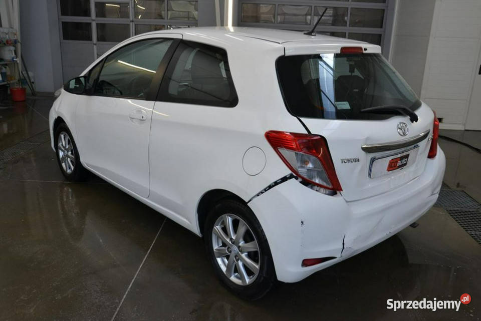 Toyota Yaris 10 benzyna 70 PORYSOWANA Motoryzacja