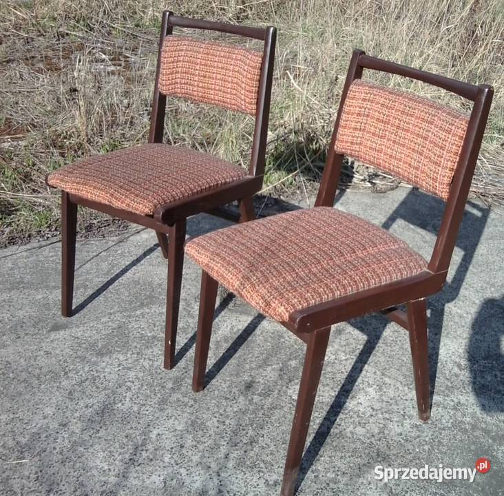 Trzy krzesła JAR lata 80 PRLu w stanie pordukcja 42cm Knurów