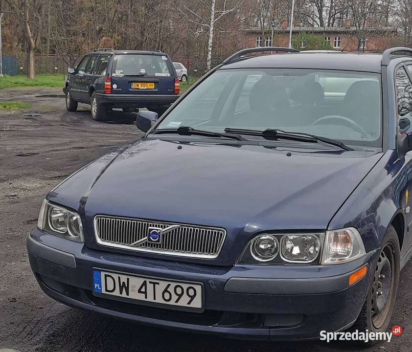 Niezawodne Volvo V40 I 122KM Wrocław