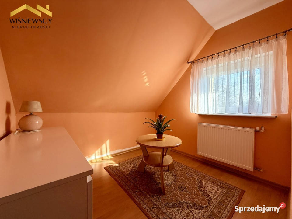 4 pokoje garaż i działka Stoboje