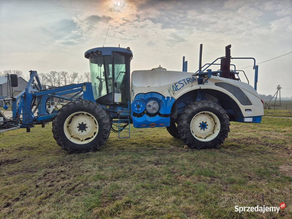 Orpyskiwacz samojezdny Matrot Maestria 15